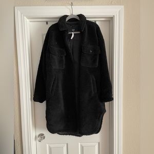 GAP Sherpa long shacket